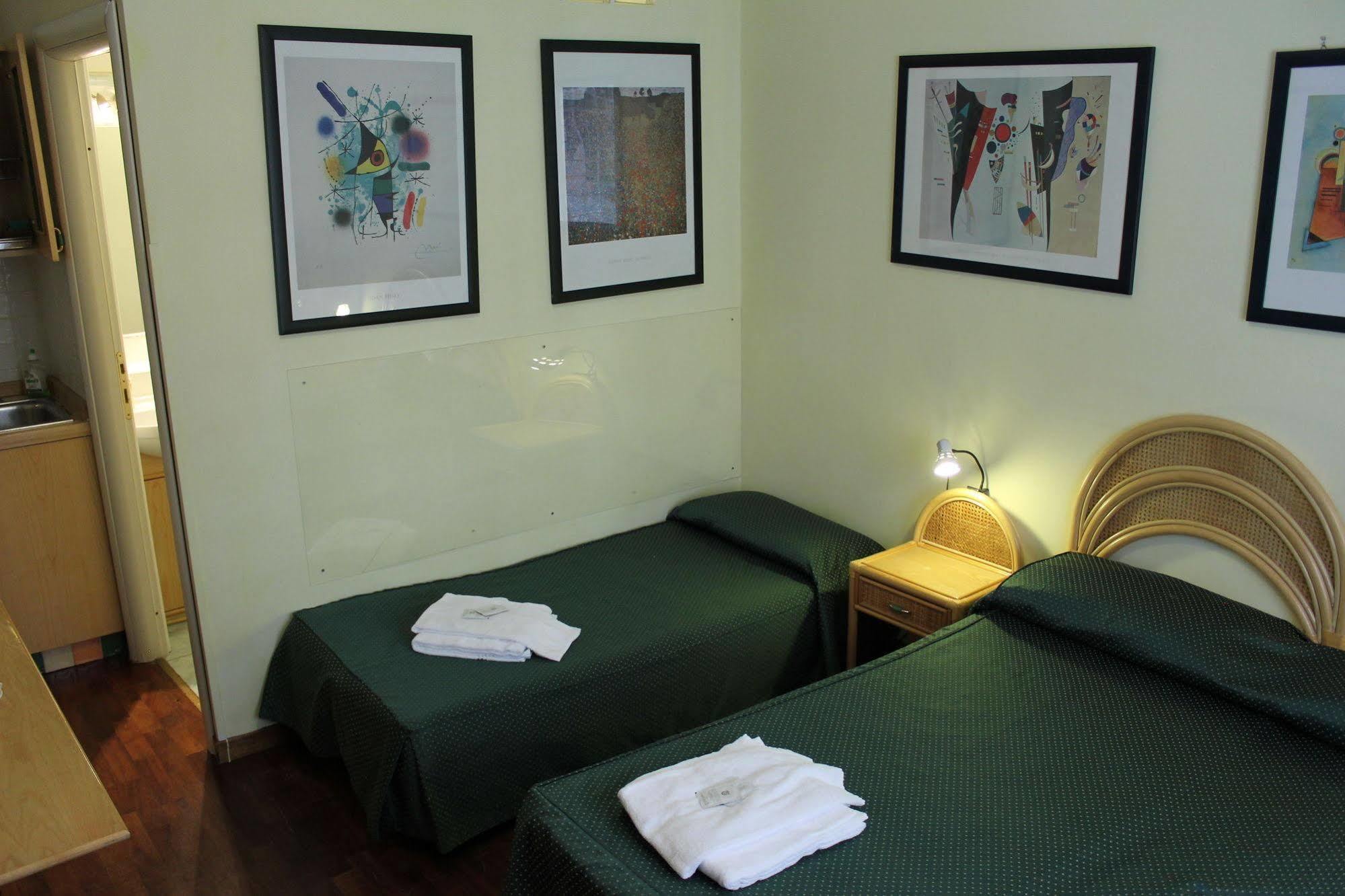 الشقق الفندقية Tourist House Roma المظهر الخارجي الصورة