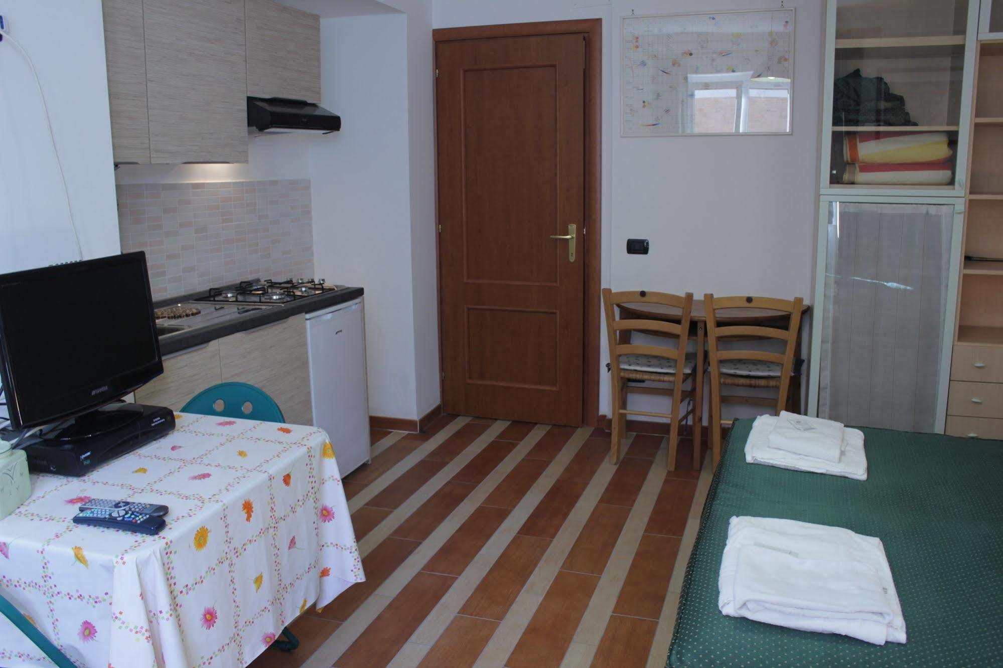 الشقق الفندقية Tourist House Roma المظهر الخارجي الصورة