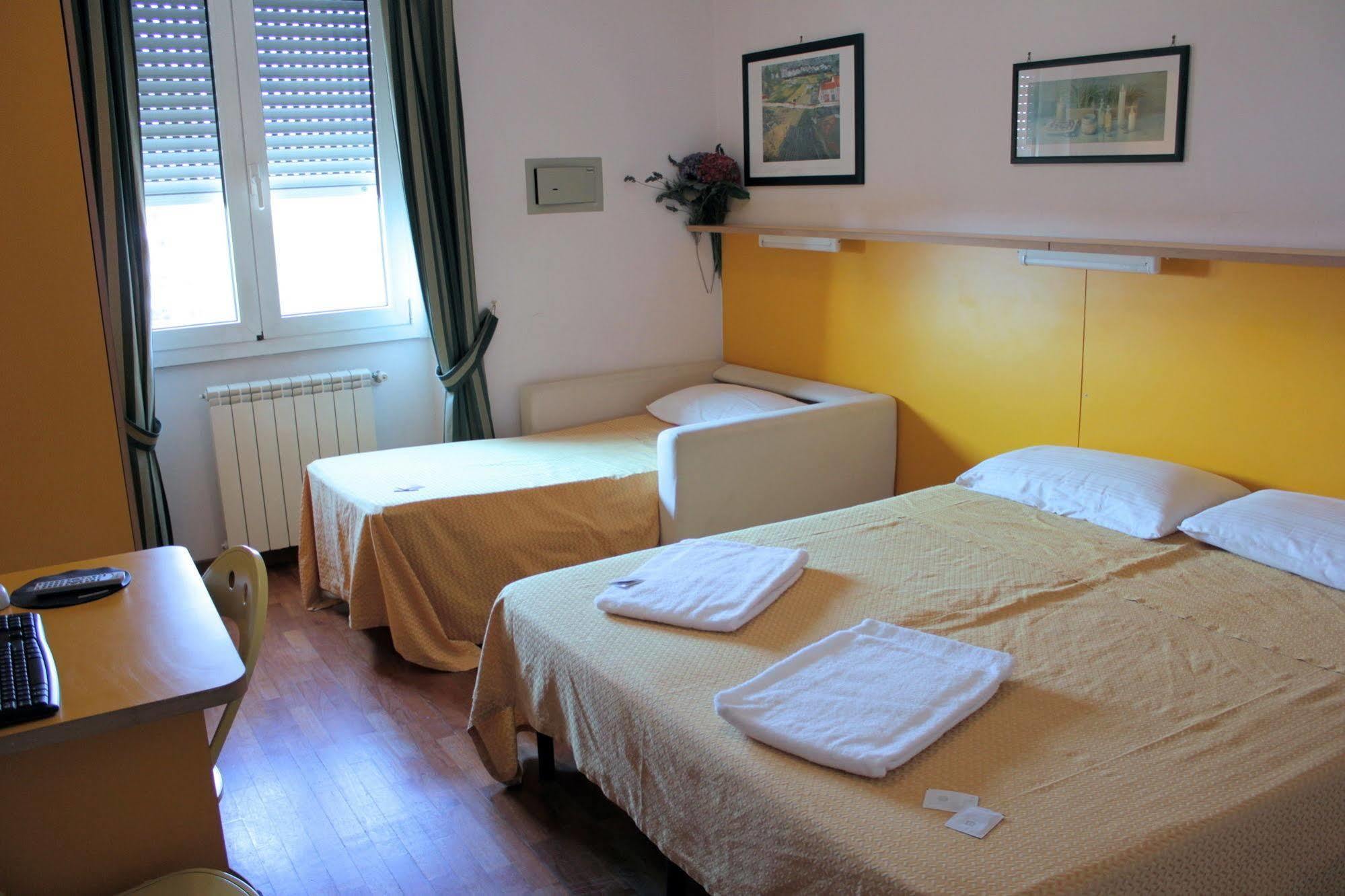 الشقق الفندقية Tourist House Roma المظهر الخارجي الصورة